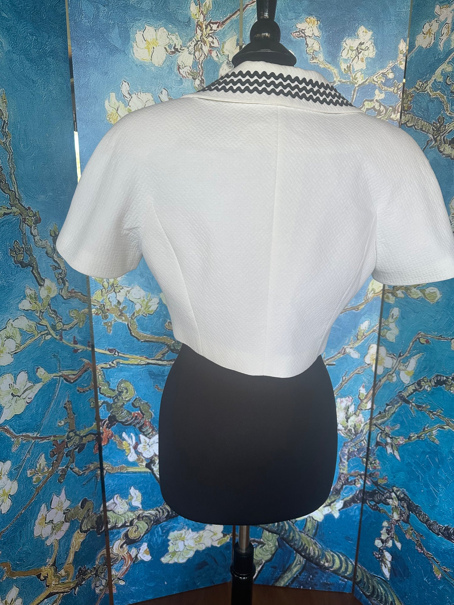 Vintage Mary McFadden Black and White Collared Set